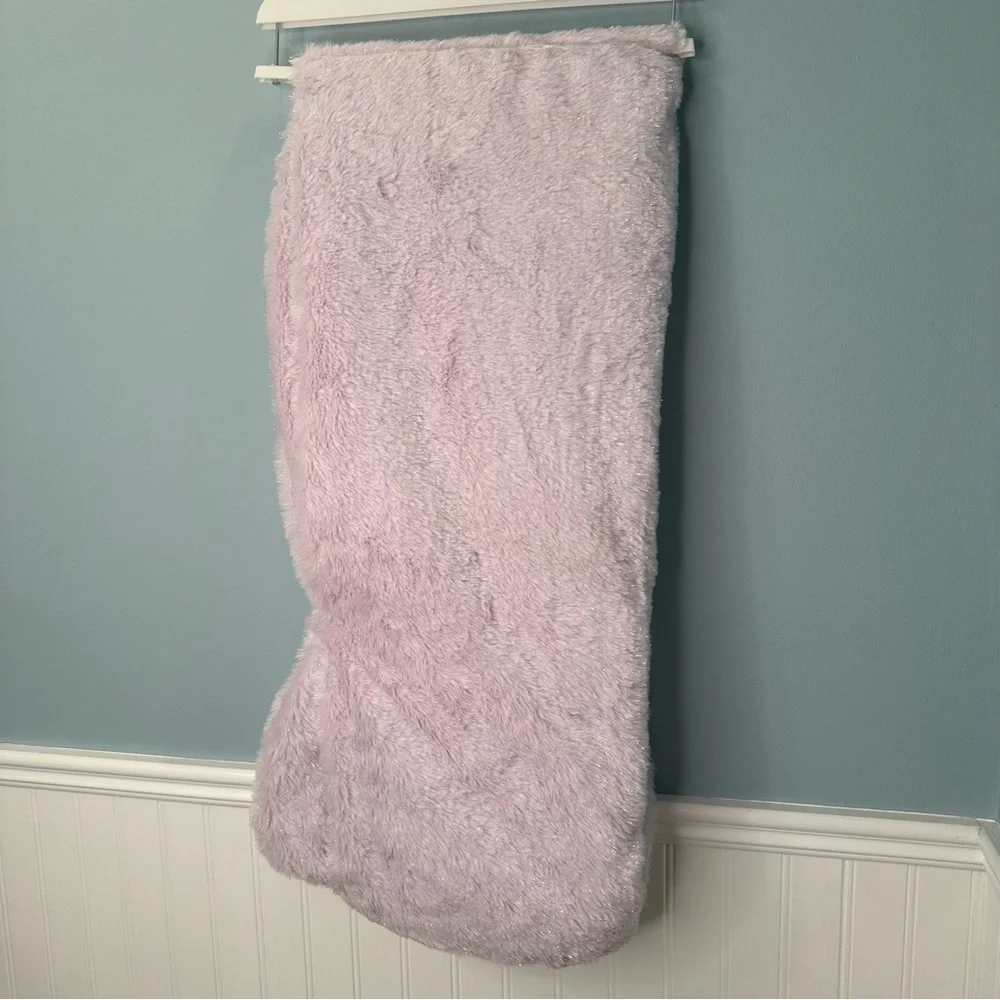 CUPCAKES & CASHMERE THROW‎ SPARKLE BUNNY LILAC FAUX FUR BLANKET